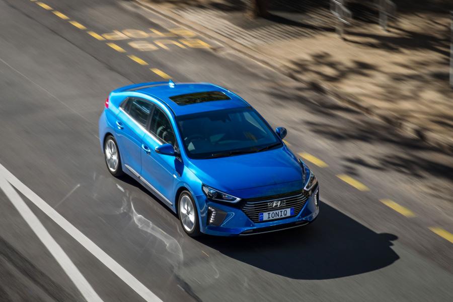  Hyundai IONIQ hybrid (AE) 2018 года  (AU) (фото 3 из 42)